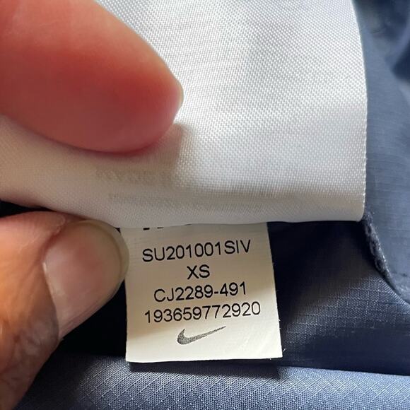 Nike Women Sportswear Icon Clash Diffused Blue Packable Jacket Sz XS Windbreaker - Picture 9 of 10